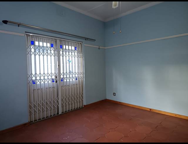 3 BEDROOM HOUSE TO LET IN WOODSTOCK